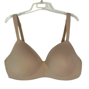 Cacique Size 42D Lightly Lined T-Shirt No Wire Bra